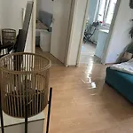 Kleine Gemuetliche Wohnung, Direkt Neben Messe Und Lanxess Arena
